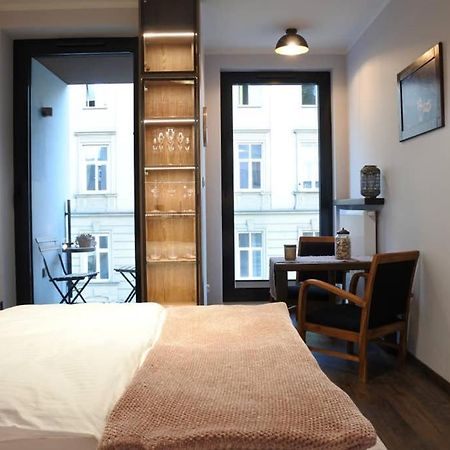 Boutique 109 - Old City, Luxury Apt. With A Garage Krakkó Kültér fotó