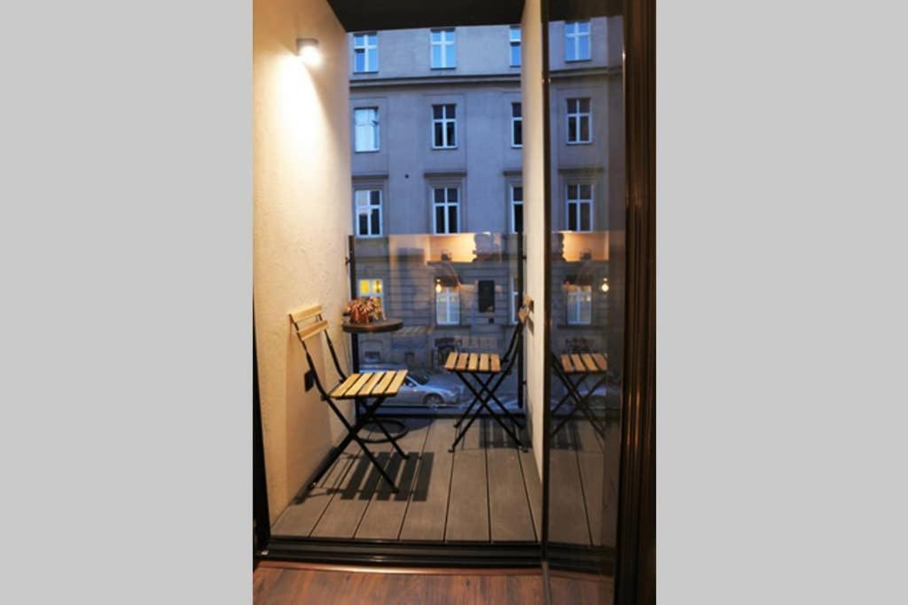 Boutique 109 - Old City, Luxury Apt. With A Garage Krakkó Kültér fotó